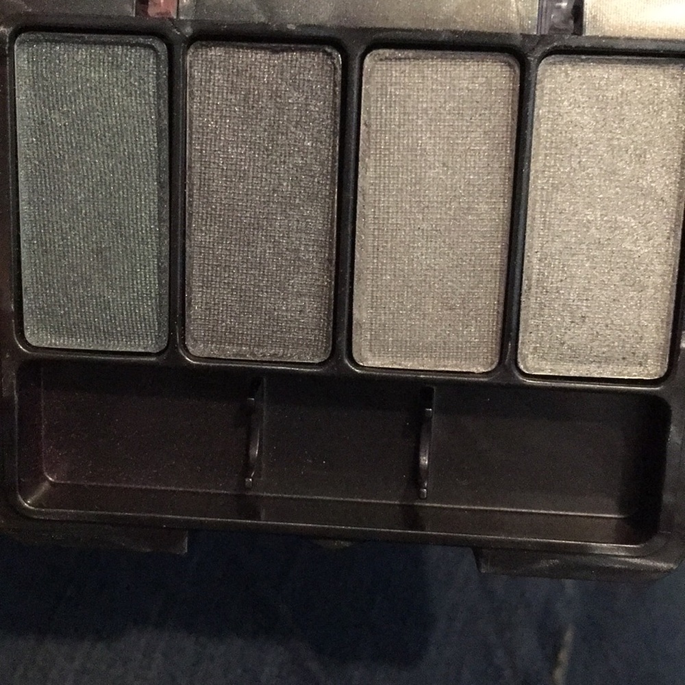 Covergirl eye shadow